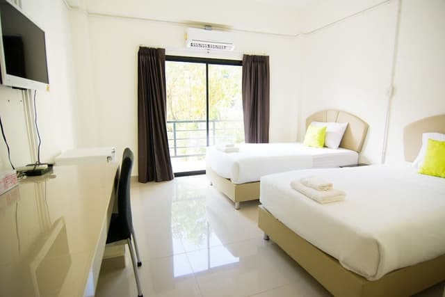 Standard Room 2 Single Beds