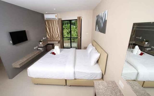 Standard King Bed