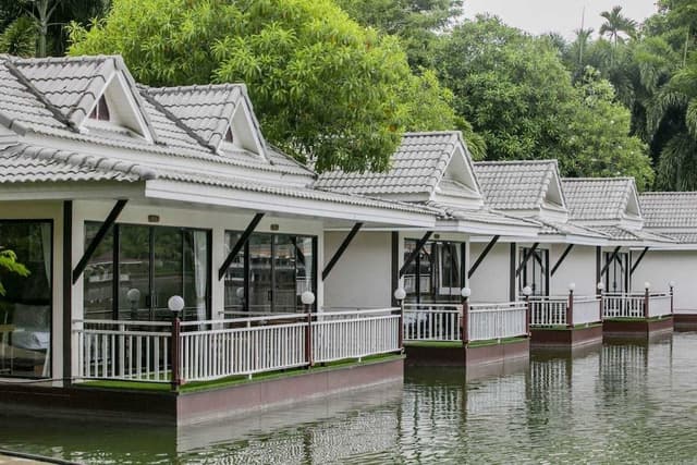 Lakeview Bungalow