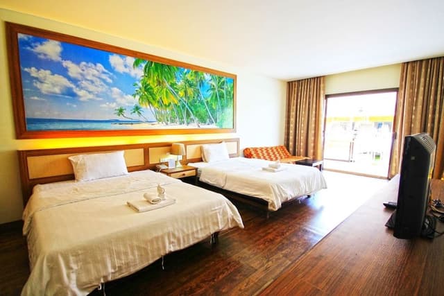 Deluxe Riverview