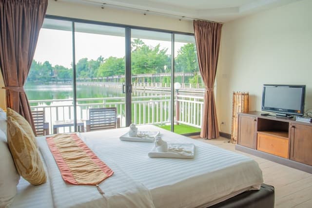 Lakeview Bungalow