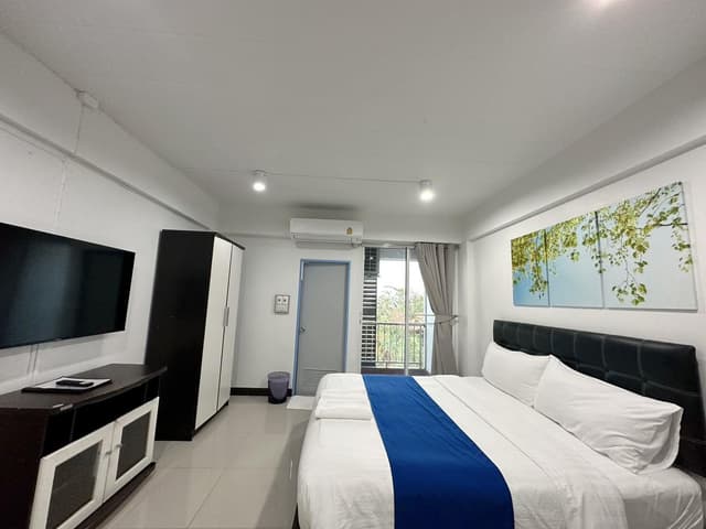 King Size Bedroom