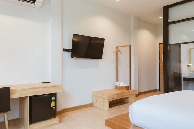 Premier Room with King Bed