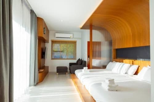 Family 4 People