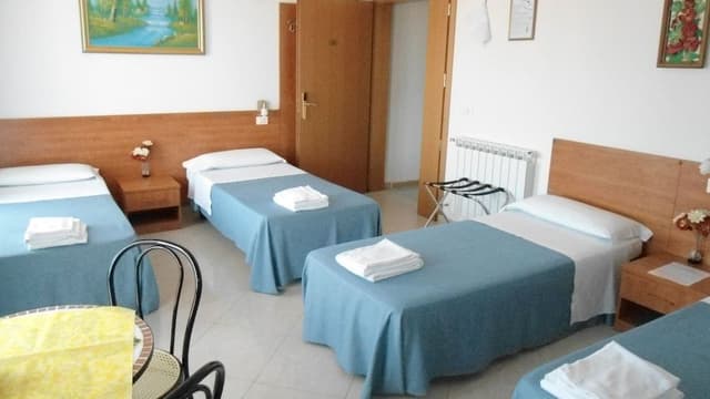 Family Room, Kitchenette
