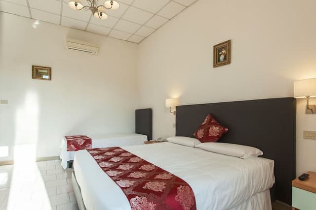 Classic Triple Room