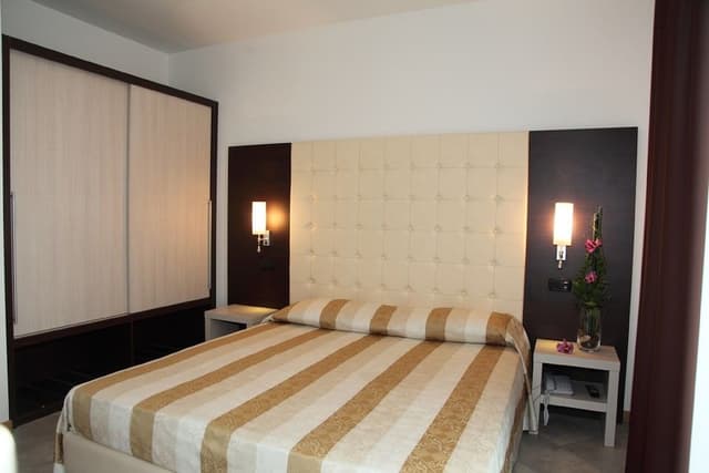 Double or Twin Room (Living)