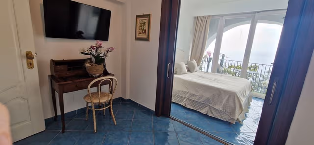 Superior Double Room, Partial Sea View