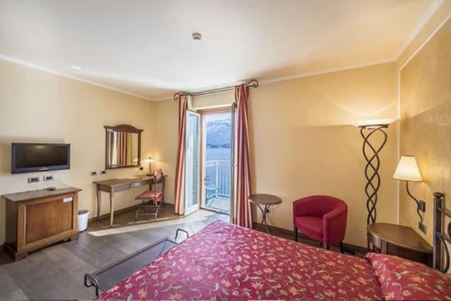 Double Room, Balcony, Lake View