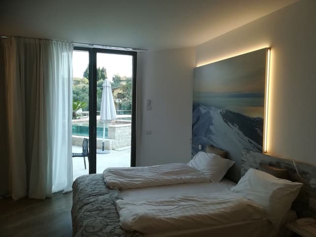 Junior Suite, Poolside