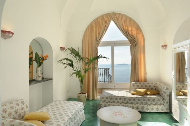 Suite, Terrace