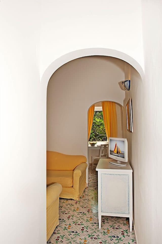 Apartment (Two Bedroom, Sea View)