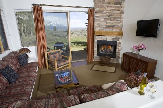 Studio, 1 Queen Bed, Kitchen
