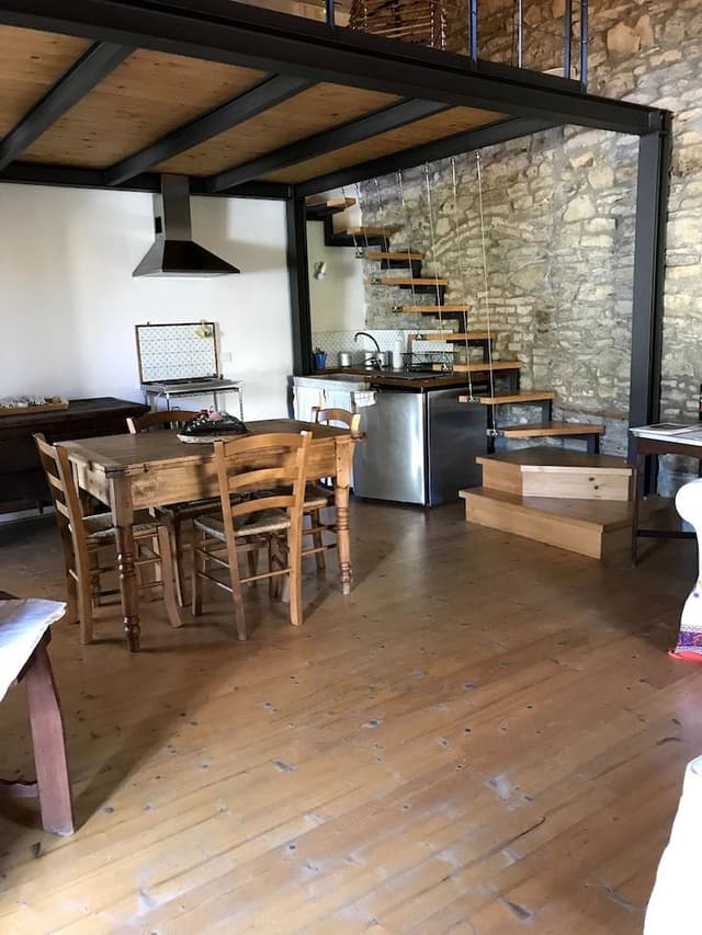 Honeymoon Loft, Kitchenette, Annex Building