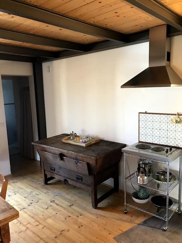 Honeymoon Loft, Kitchenette, Annex Building