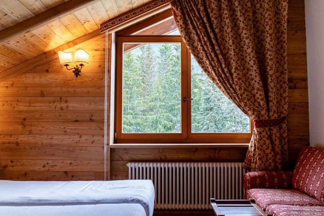 Premier Triple Room, Bathtub