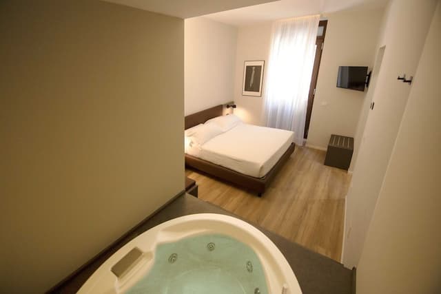 Suite con Jacuzzi | Dependance