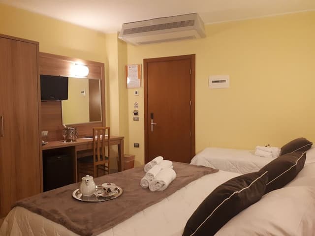Standard Triple Room, Partial Sea View