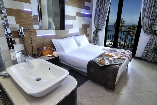 Superior Sea View for single use
