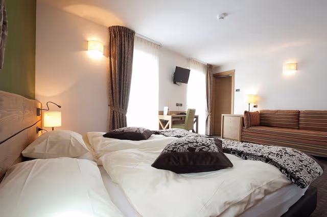 Deluxe Room, Balcony