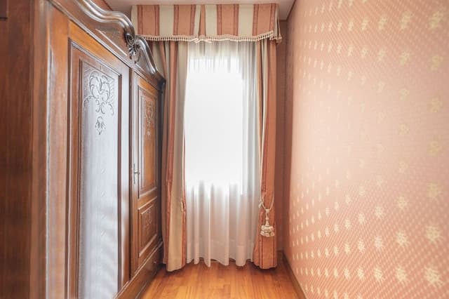 Comfort Room (304)