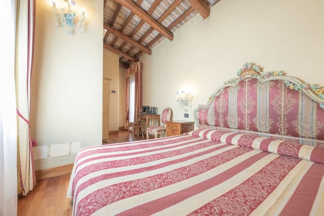 Deluxe Room, Balcony (406)
