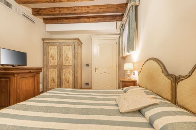 Standard Room (101)