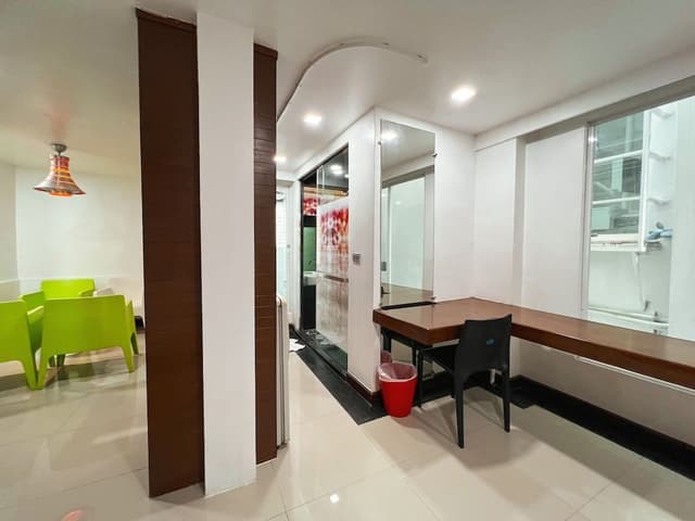 Family Room, 1 Bedroom