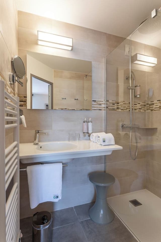 Standard Double Room (Rez De Chaussée)