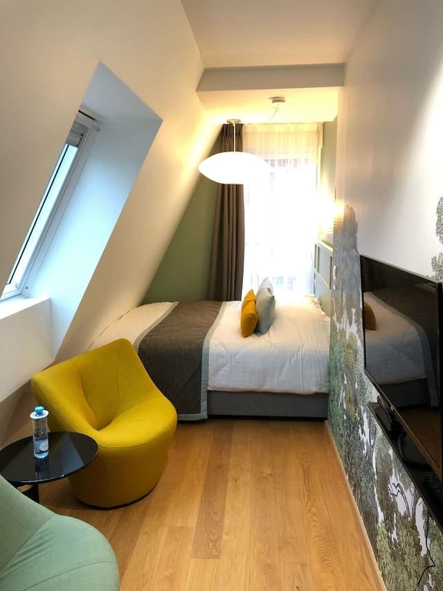 Room, under the roof