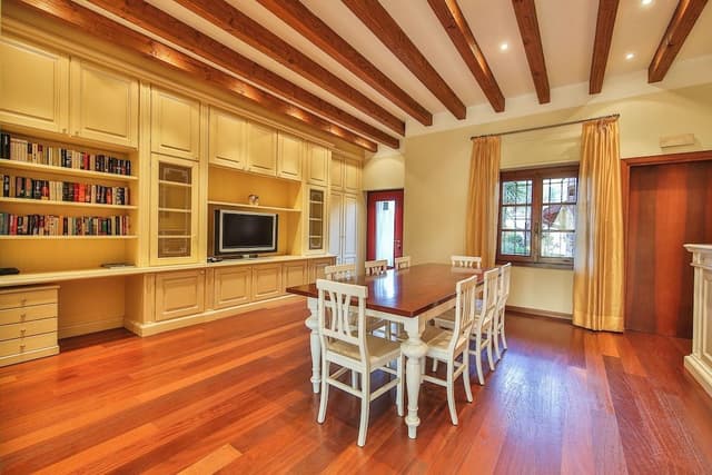 Exclusive Condo, 3 Bedrooms