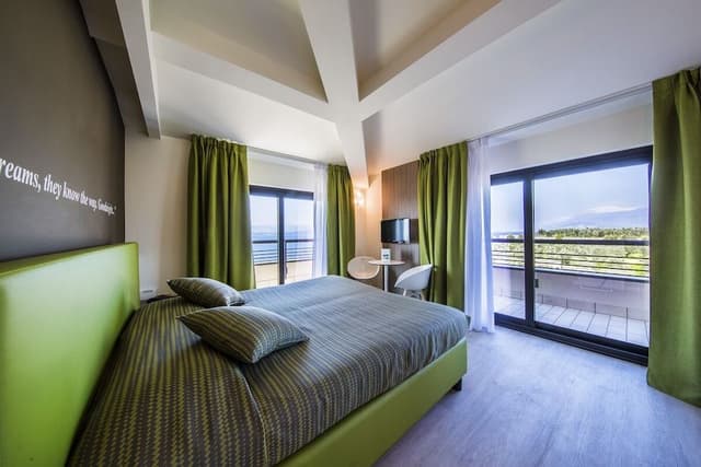 Superior Double Room, Balcony, Lake View