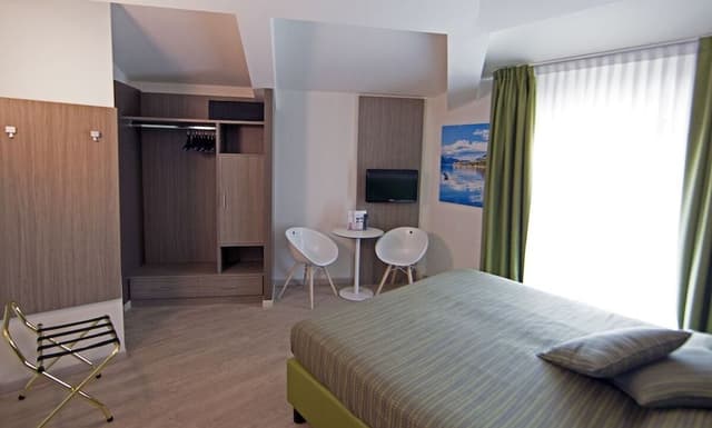 Double or Twin Room, Balcony, Partial Lake View