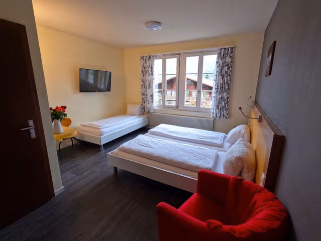Classic Triple Room, Multiple Beds, Private Bathroom, Mountain View