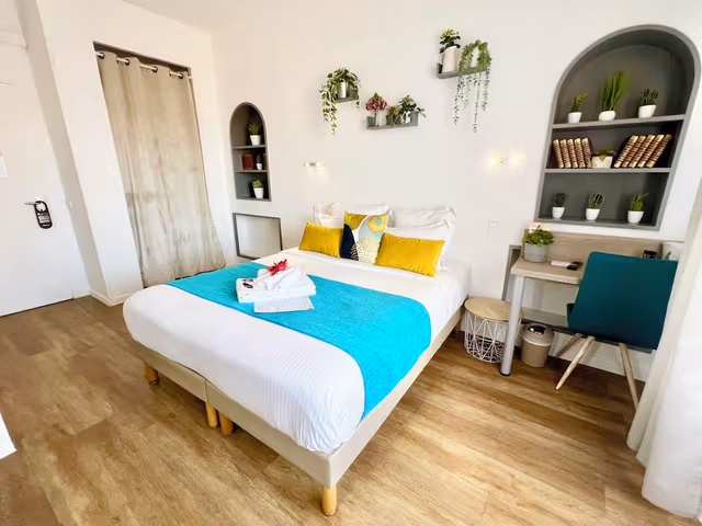 Superior Room, Balcony, City View