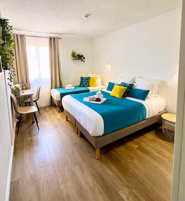 Triple Room, City View