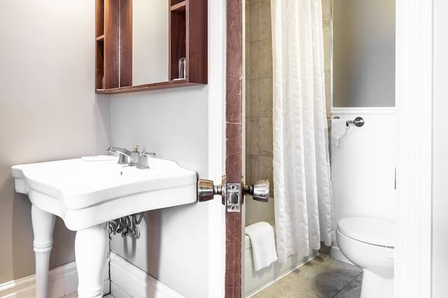 Economy Plus Room