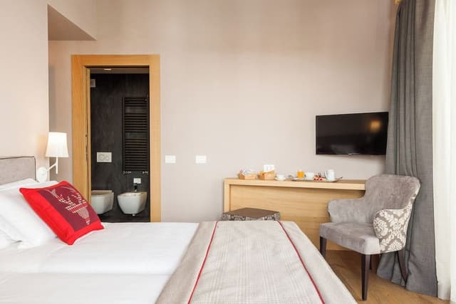 Exclusive Suite, 2 Bedrooms (Master)
