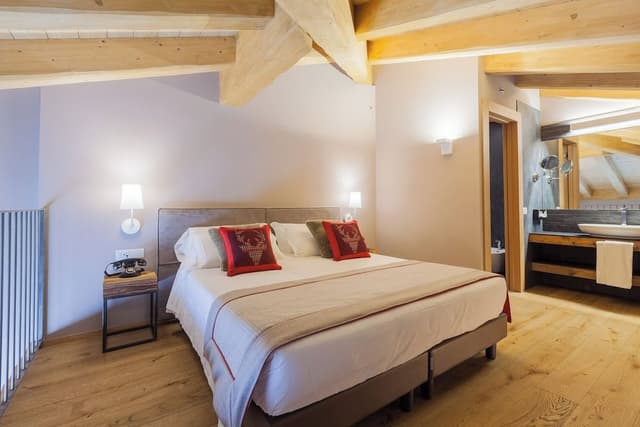 Exclusive Suite, 2 Bedrooms (Master)