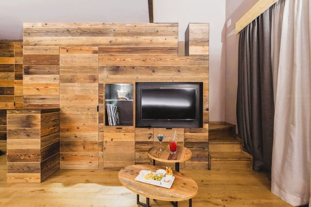 Suite, Mountain View (Alpine)
