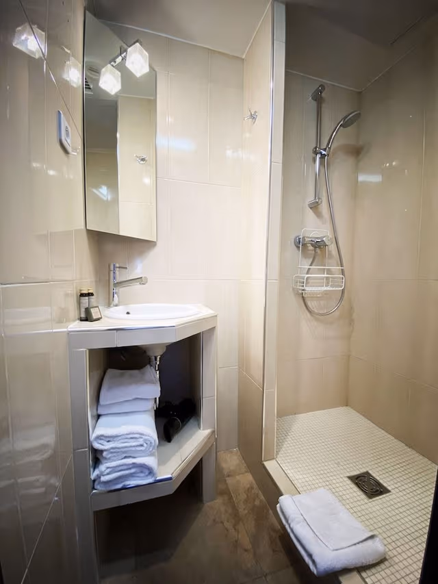 Classic Double or Twin Room, Balcony