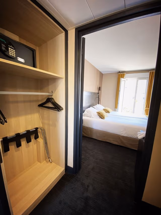 Classic Double or Twin Room, Balcony