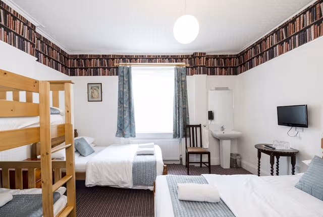 Room for 5 people with shared bathroom