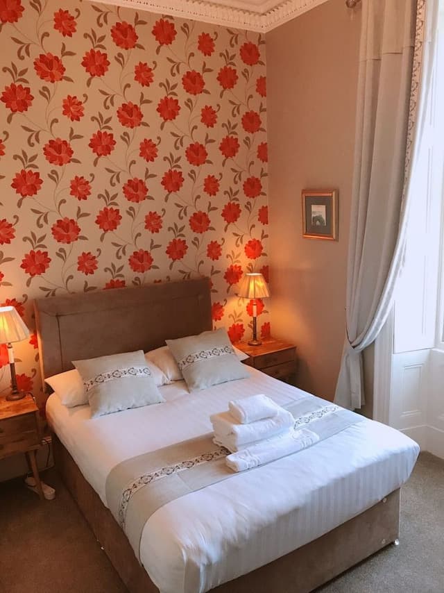 Double Room, Ensuite (Room 4)
