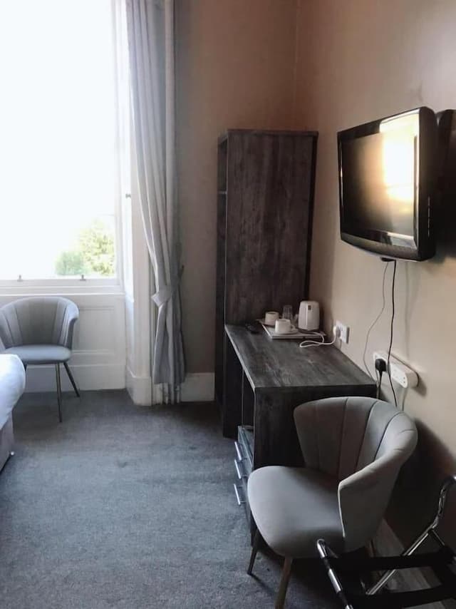 Double Room, Ensuite (Room 4)