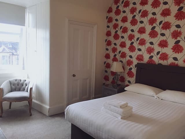 Double Room, Ensuite (Room 9)