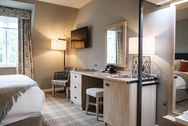 Comfy Room (Shower)