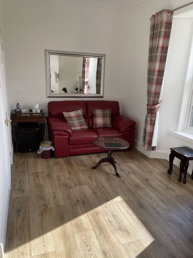 Four Poster Room