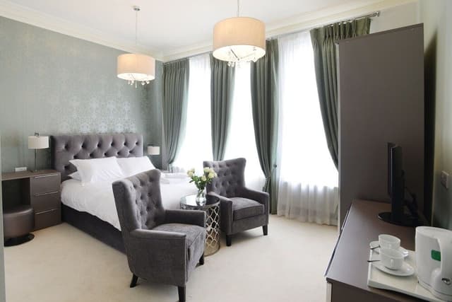 Signature Suite, Sea View