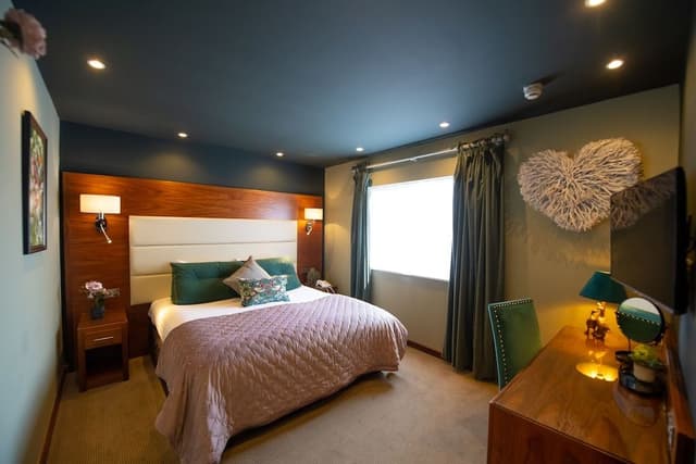 Executive King Room